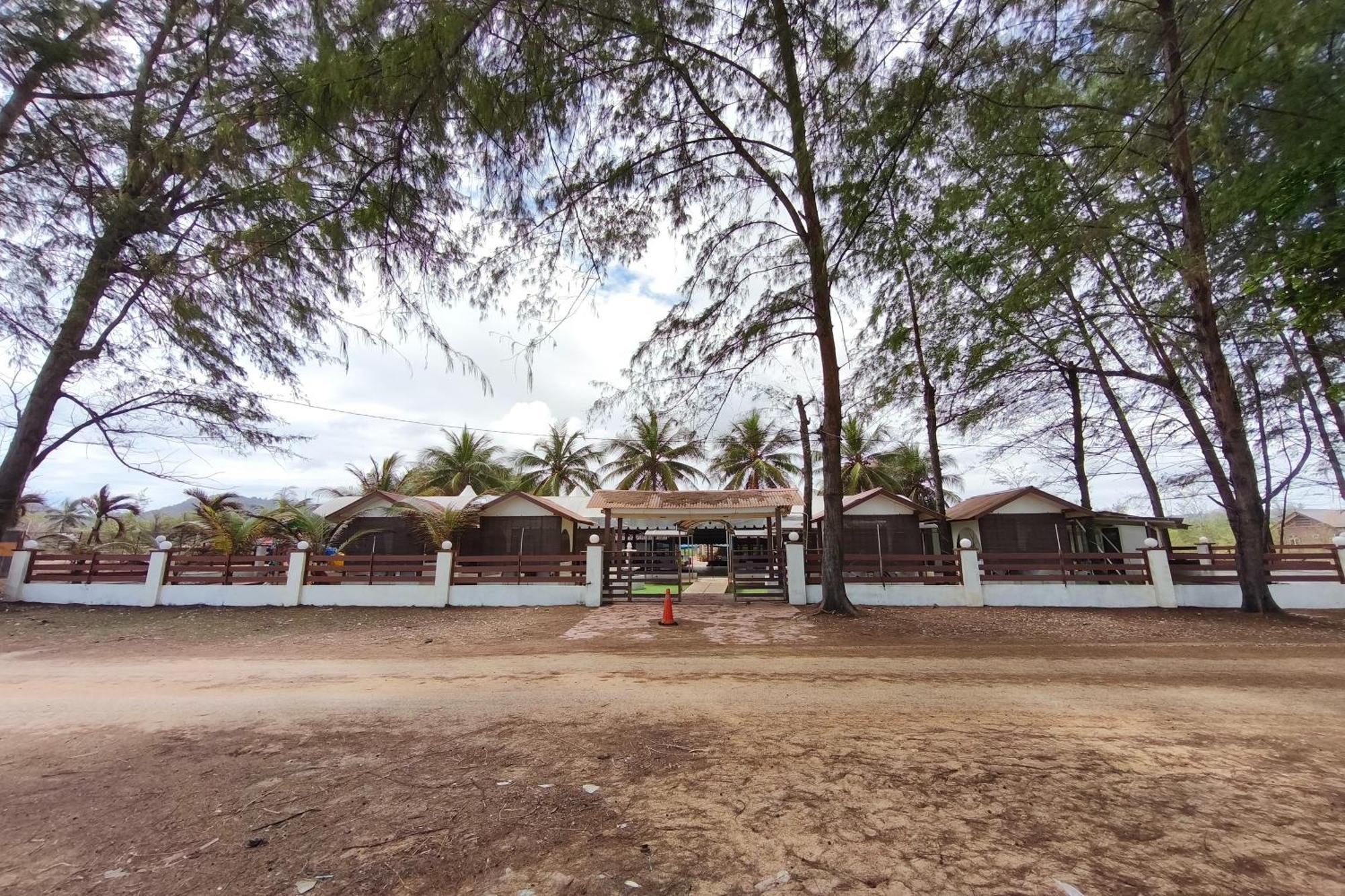 Alsafina Kijal Beach Resort & Restaurant Eksteriør bilde