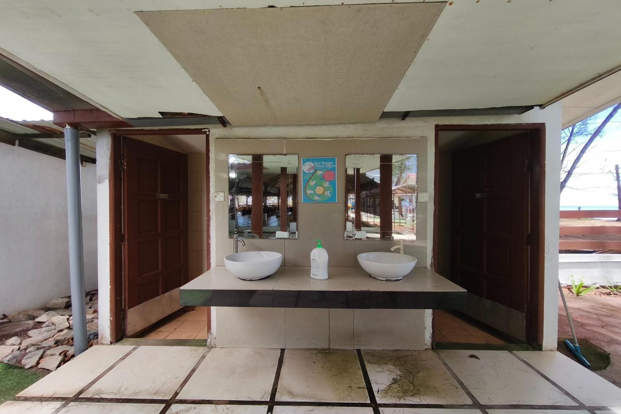 Alsafina Kijal Beach Resort & Restaurant Eksteriør bilde