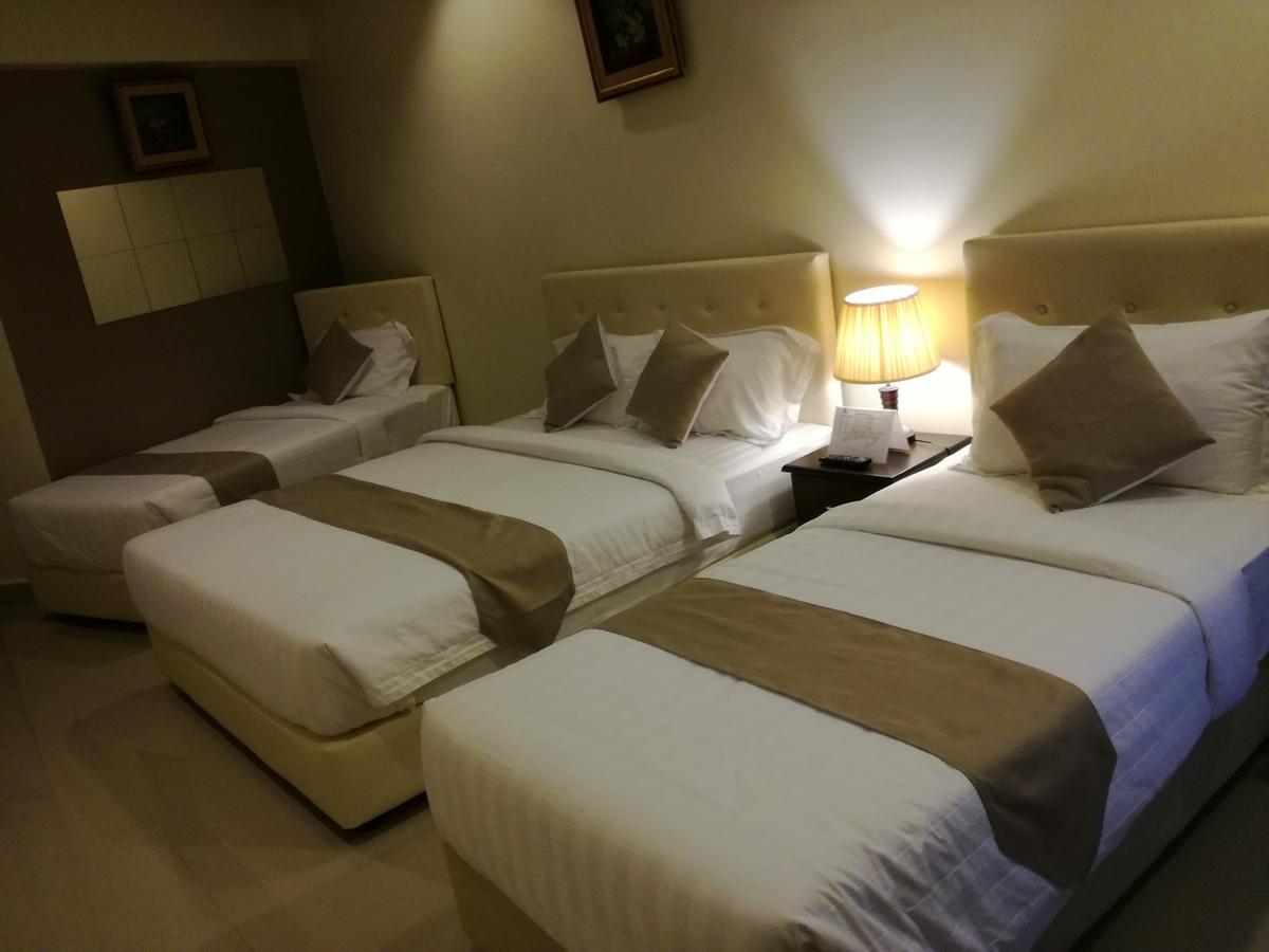 Alsafina Kijal Beach Resort & Restaurant Eksteriør bilde
